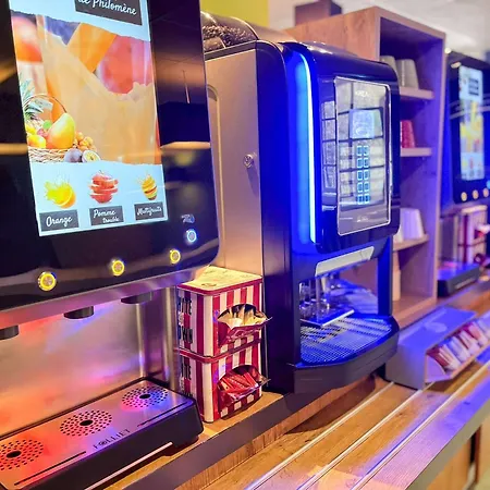 马赛老港宜必思快捷酒店 2* 马赛